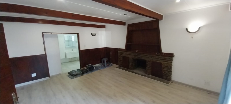 4 Bedroom Property for Sale in Beacon Bay Eastern Cape